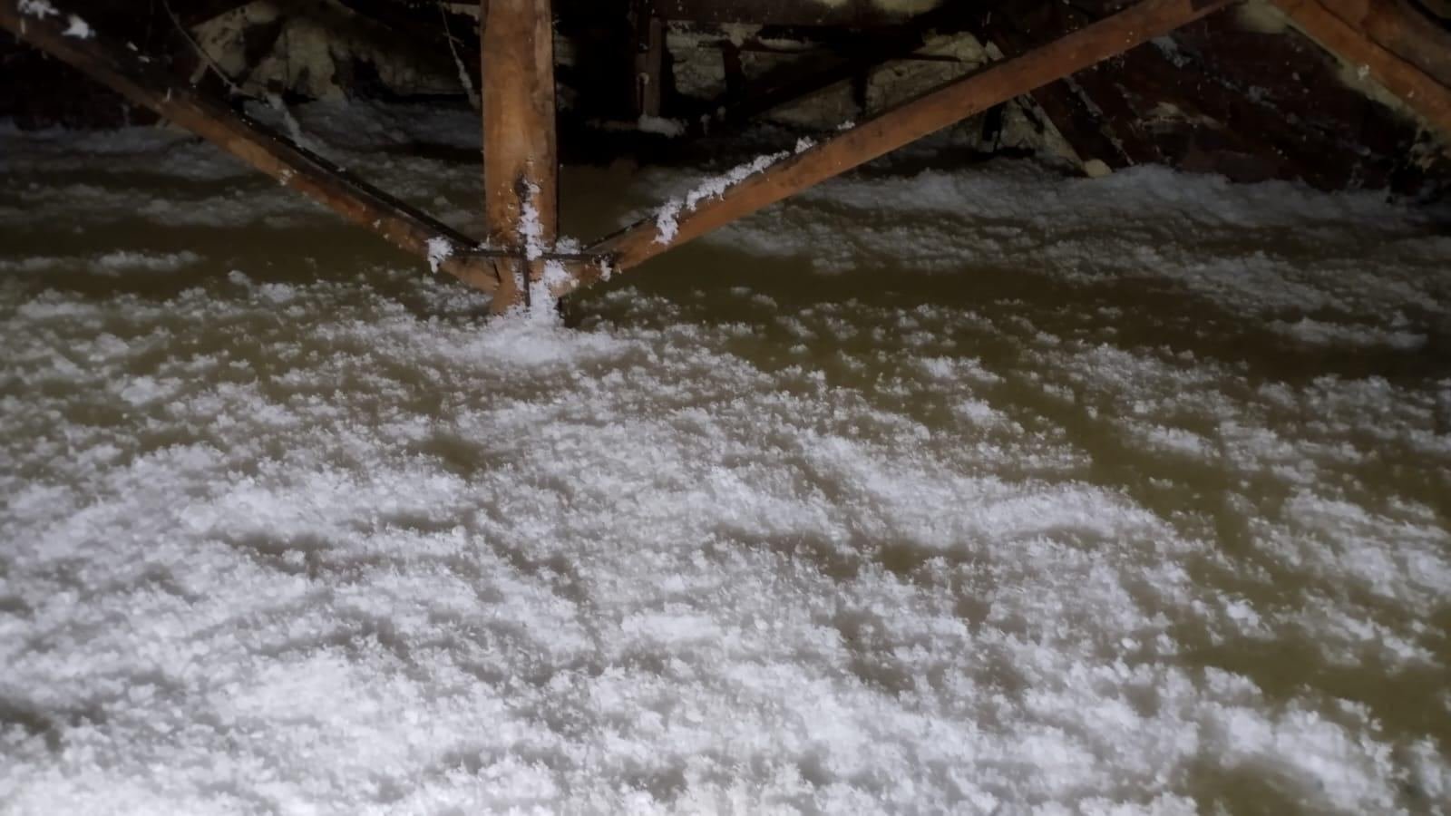 Aislamiento insuflado sobre una estructura de madera